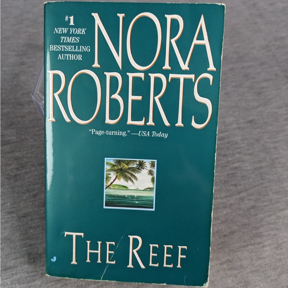 Nora Roberts: The Reef (Paperback)